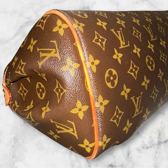 Louis Vuitton 2010 Monogram Montorgueil GM shoulder bag - Picture 9 of 12